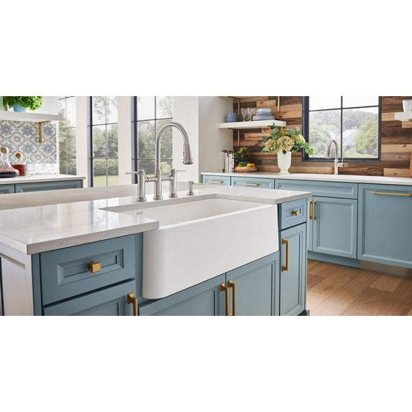Modular Kitchen Cabinets with Classic Shaker Design and Artificial Quartz Countertop