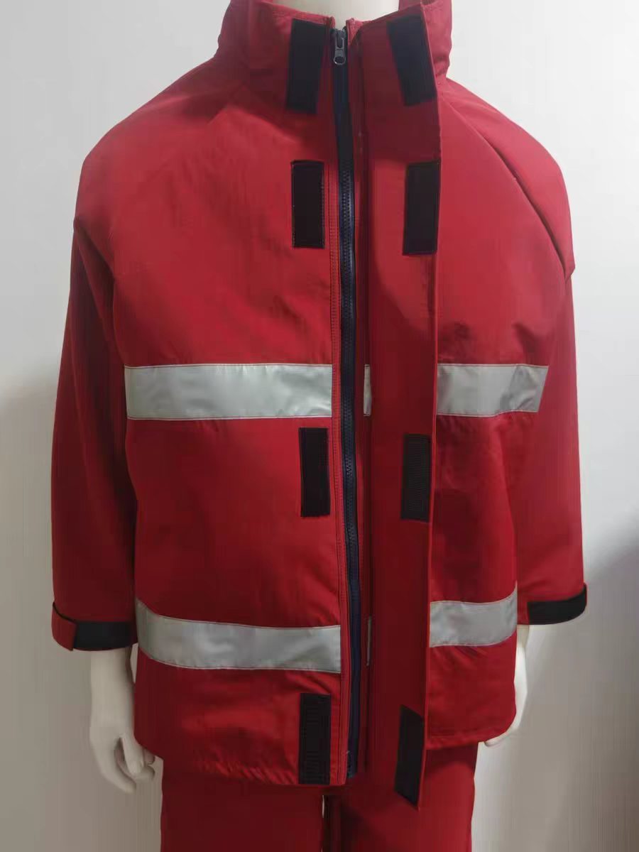 Split Type Water Blasting Safety Suit Reflective Strips Power Washing Suit Anti Tear