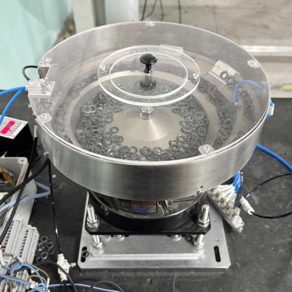 Rubber O-Ring Vibrating Bowl Feeder CE Certificated Customized Feeding Machine