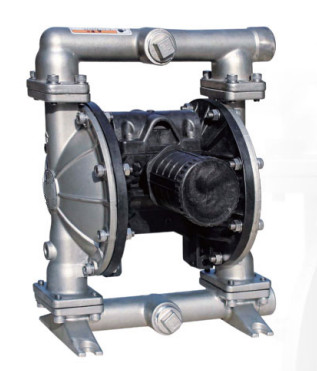 Обжатый воздух привел химическое проведение в действие затравки собственной личн