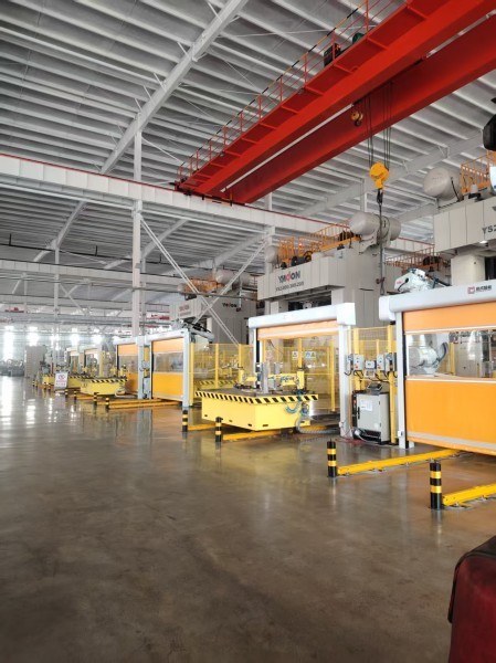 ABB Robot Stamping Line Automated High Tonnage Press to Press Systems