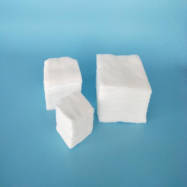 Os cotonetes médicos estéreis descartáveis projetam Gauze Pad absorvente