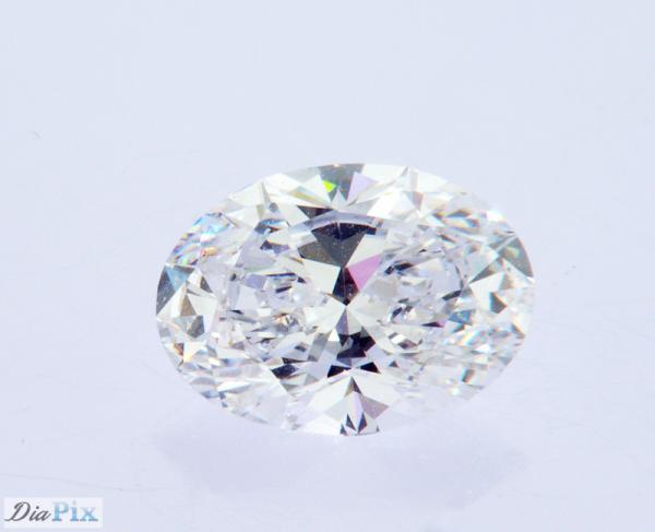 Synthetic Colorless 4-5ct CVD Lab Grown Oval Diamond 10 Mohs Hardness