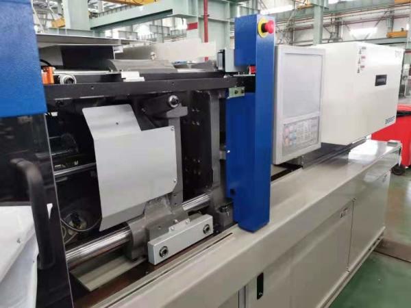Plastic TOYO 130 Ton Injection Molding Machine Servo Motor Injection Molding Equipment
