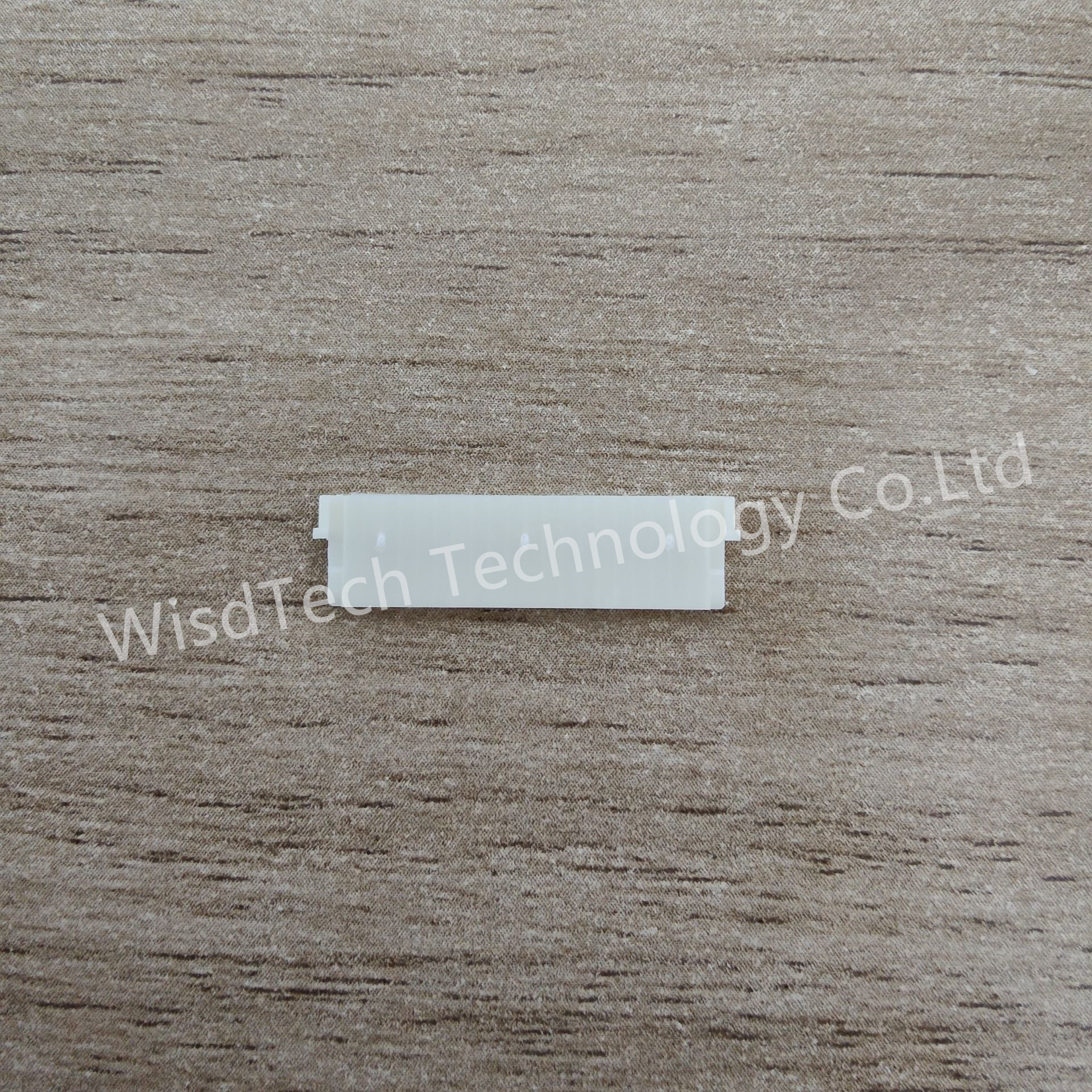 DF19-20S-1C Заголовки проволочные корпуса 20P PLUG TOP BRD MNT NO GROUNDING PLATE Connector