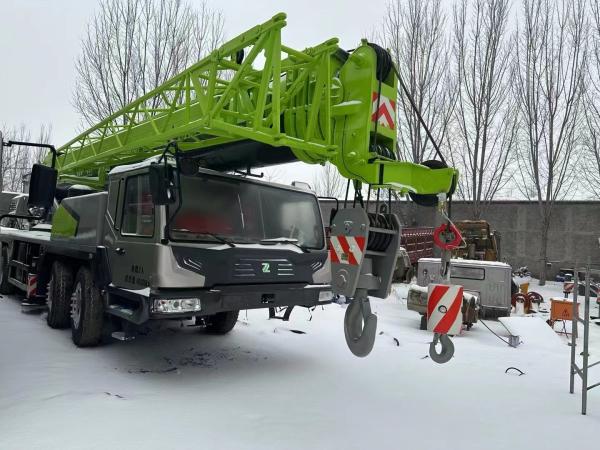 Used CRANE ZOOMLION 100ton 90ton  90% new,low hours,original brand