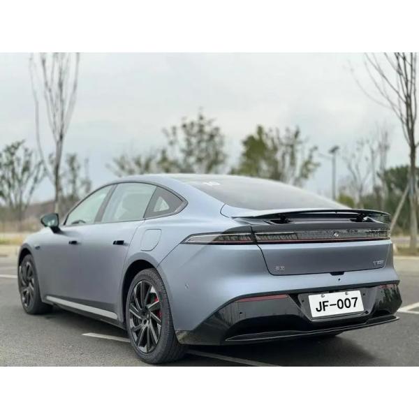 007 DongFeng Pure Electric Racing Car Wheelbase 2915MM  range 530KM