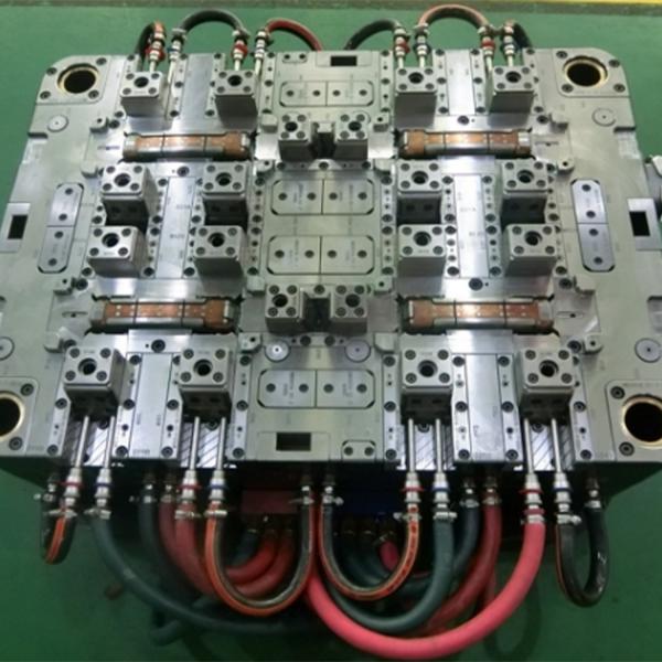 прессформы впрыски 718H S136 P20 P20H пластиковые с субстратом шатона 2K