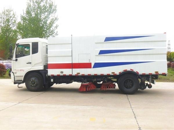 210hp 12cbm Road Sweeping Truck , Small Street Cleaner Truck Euro 2 4x2