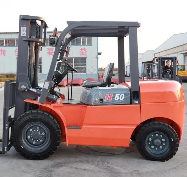 3.0-3.5 ton Diesel Forklift Truck with Japan ISUZU Engine and Euro5/EPA Certification