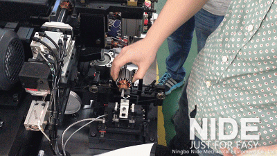 Динамическая балансировочная машина Armature Semi автоматическая для испытывать ротора мотора