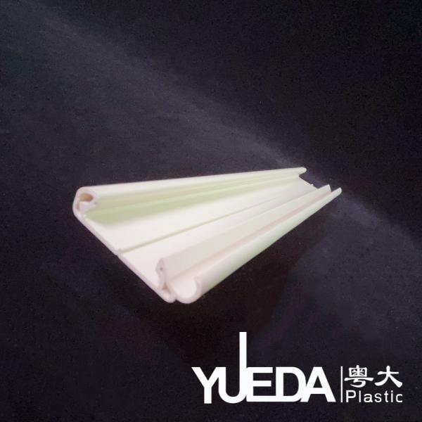 Chemical Resistance  PVC Plastic Profiles Plastic Clamp Strip Non Toxic