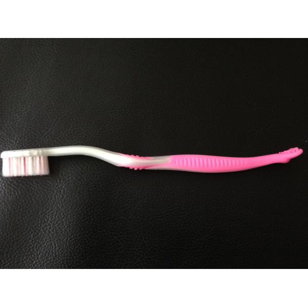 O costume personalizou escovas de dentes as mais macias adultas do curso com os punhos de borracha macios