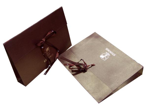Shining Brown Recycle Paper Carrier Bag Gold Foil Stamped Logo , Ribbon Closure ,Gift Bag