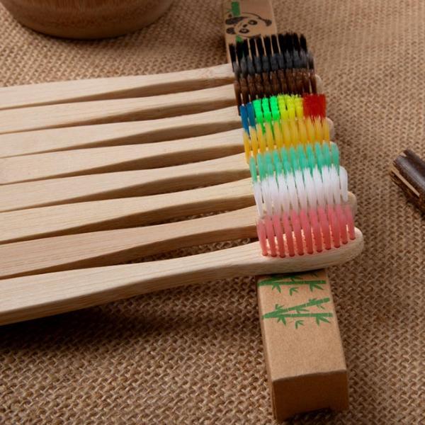 Щетинки естественной зубной щетки угля Biodegradable бамбуковой мягкие