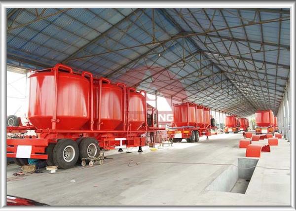 Vertical Type Dry Bulk Trailer , Cement Tanker Trailer Mechanical Suspension