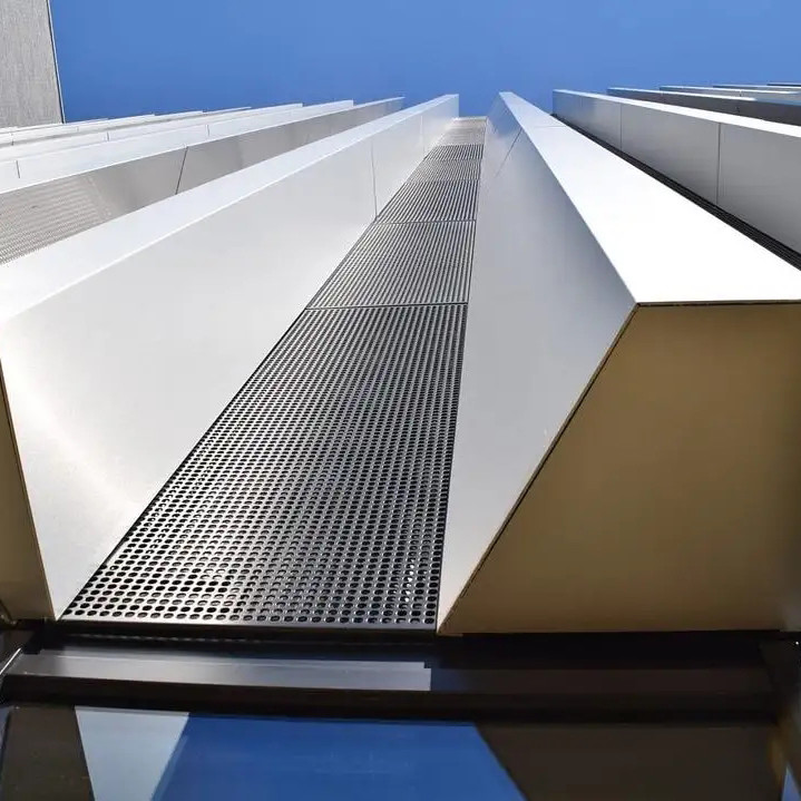 Prefab алюминиевый обрамлять ненесущей стены стержня металла Decoiling ненесущей стены
