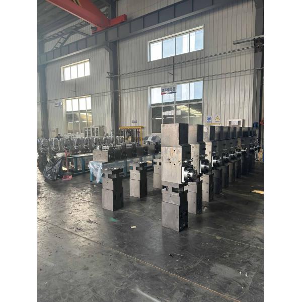 Construction en mouvement de terre Corps principal du disjoncteur hydraulique SB81A SB121 SB151 Avec poids du produit 870 KGS