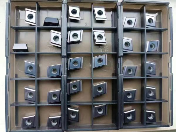 Tungsten Carbide Insert Bit Durable Against Wear and Chemical Reactions at High Temperatures