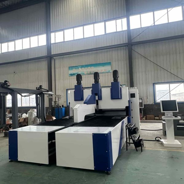 Fully Automated CNC Panel Bender with 0.2s/Cut Speed and ±0.1mm Precision for High-Speed Metal Bending