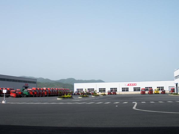 Euro3 Dongfeng EQ1258KB3G1 Truck Chassis,Camion Châssis,Chasis De Camión