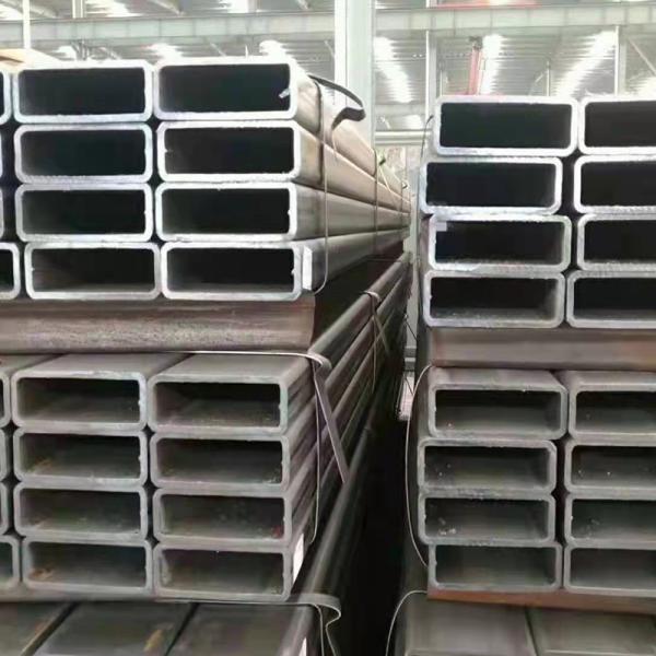 Hot Rolled Seamless Steel Pipes Q235 50mm Carbon Steel Seamless Square Pipe