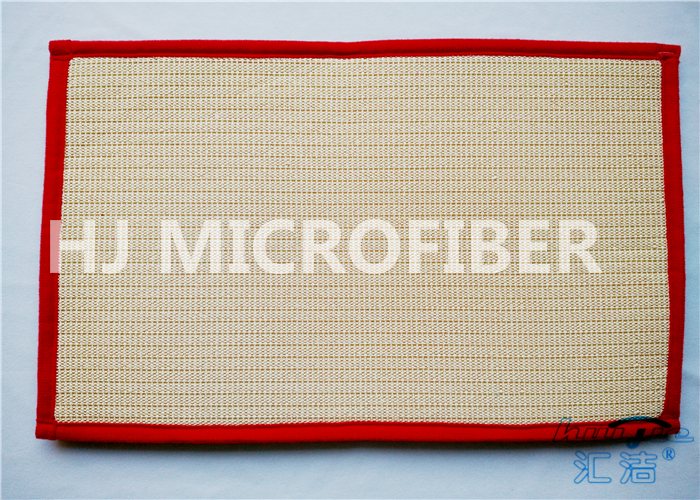 Красная пушистая Eco-Содружественная циновка Microfiber сильно absorbent с нутряной пеной