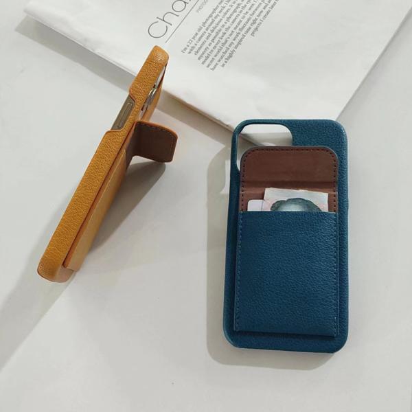 Handcrafted Leather Card Holder Phone Case with Shockproof Feature and Luxury Design