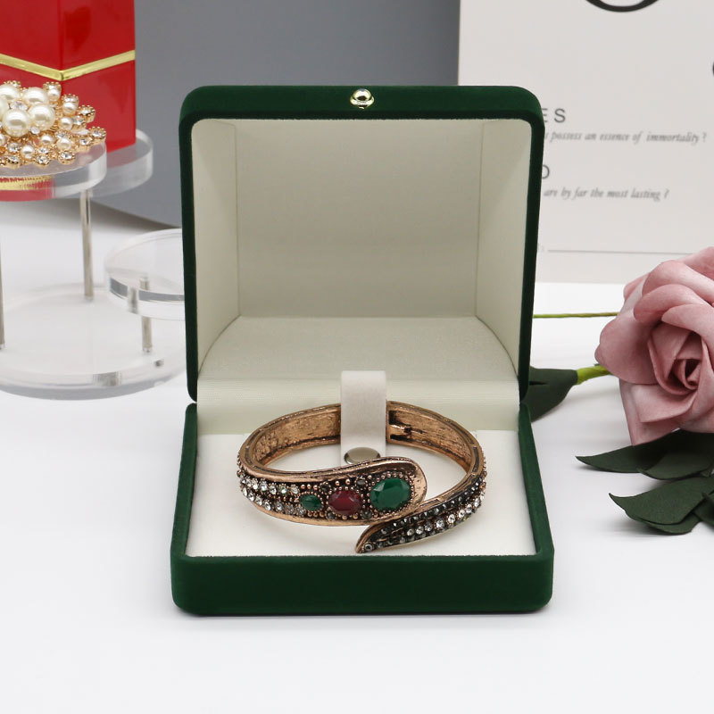 Luxury Dark Green Velvet Jewelry Box For Rings Earrings Bracelets Vintage Style