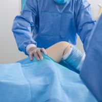 Le sac chirurgical jetable stérile de genou d'Arthroscopy emballe le tourniquet réutilisable
