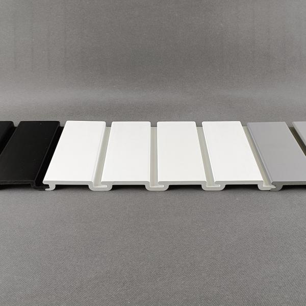 Pvc Slatwall высокой плотности обшивает панелями установку стены для живя комнаты попа