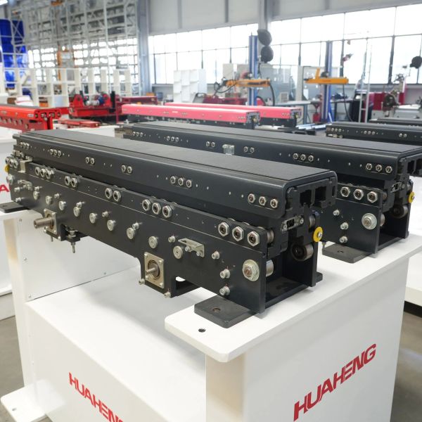 0.8 Ton Load Forklift Forks 1200 X 1200 X 1500mm Pallet Telescopic Lifting Fork