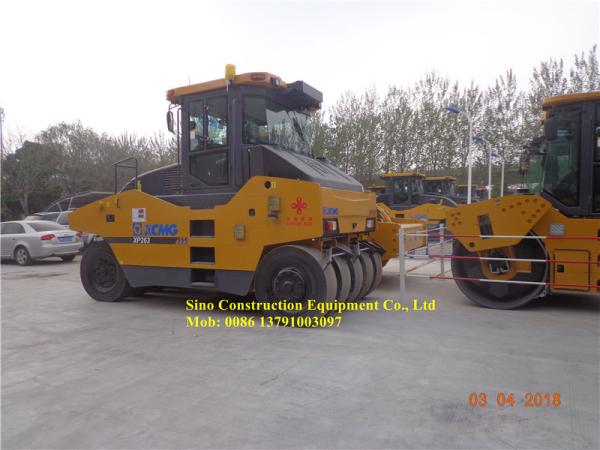 Pneumatic Tire Road Roller XP263 For Road Construction Compacting Asphalt Pavement