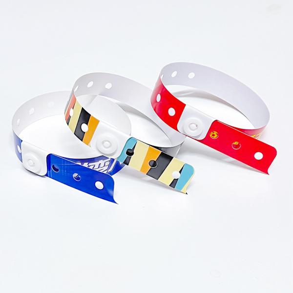 Logotipo personalizado Item promocional Pulseiras Vinil Uma camada PVC impermeável Pulseira de papel colorido Pulseiras com código de barras