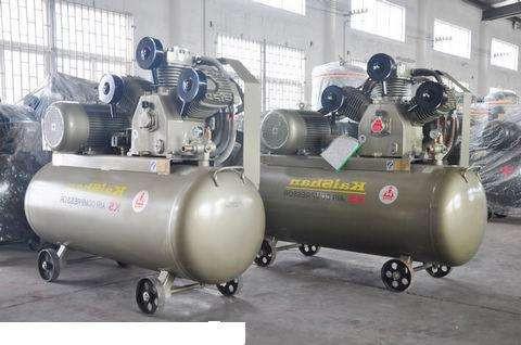 Portable 1.5 hp Industrial Air Compressor Piston Type 50L Air Tank 50 / 60HZ  3cfm
