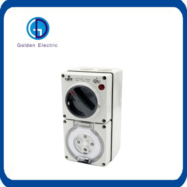 Material de conector de latão utilizado na tomada à prova de chuva da Zealand para aplicações industriais