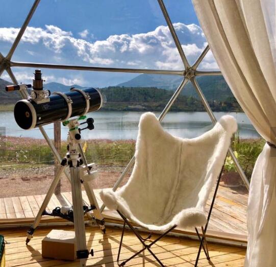 Прозрачный роскошный стальной кемпинг 5M Геодезический купольный шатер Наружный купольный шатер Купольный праздничный шатер