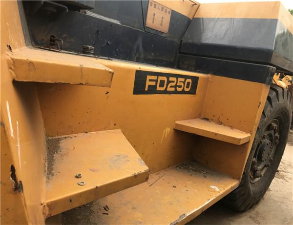 japan used komatsu/tcm fd250 forklift for sale/forklift 25t japan made condition/original paint condition komatsu f