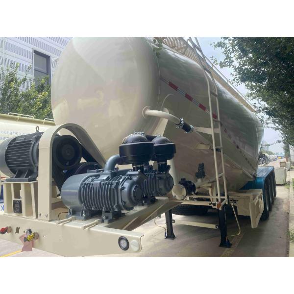 Heavy-Duty Freight Truck in Supplies 4-Axis Bulk Transport Semi-Trailer with Leg Support