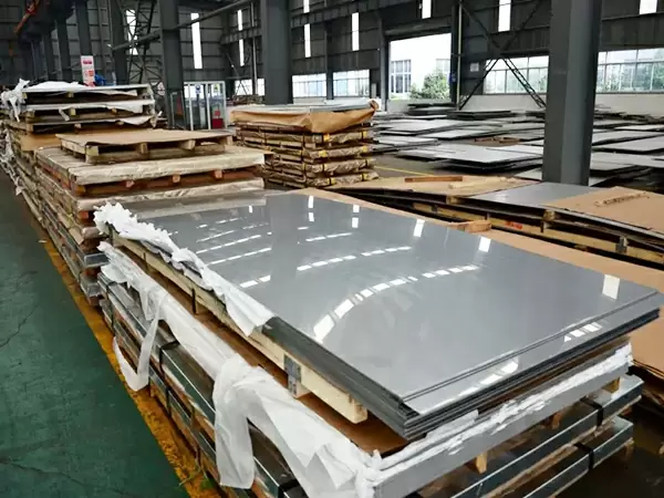 Le SUS le feuillard d'acier inoxydable de 300 séries No.6 No.8 a laminé à froid