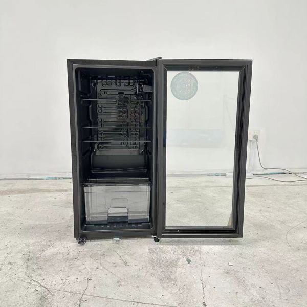 Adjustable Shelves Mini Beer Fridge Glass Door Beverage Fridge Noise Free
