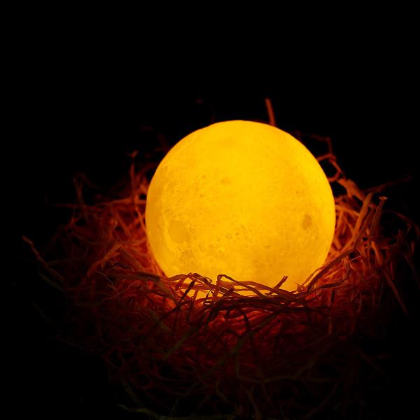 Decorative Smart Moon Lamp 15cm RGB Color Dimmable For Christmas Ambient