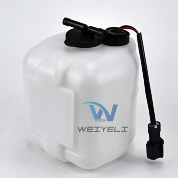 Construction Machinery Auxiliary Kettle Windshield Washer Spray Bottles Reservoir Tank