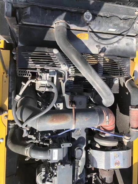 Excavadora usada komatsu pc300 -7 Excavadora com horas de trabalho 0-2000 e capacidade de combustível 100-500 litros