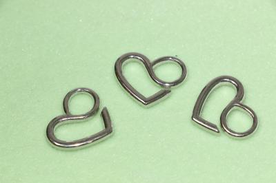 20mm Decorative Clothing Buttons Heart Shaped Bright Silver Multiapplication
