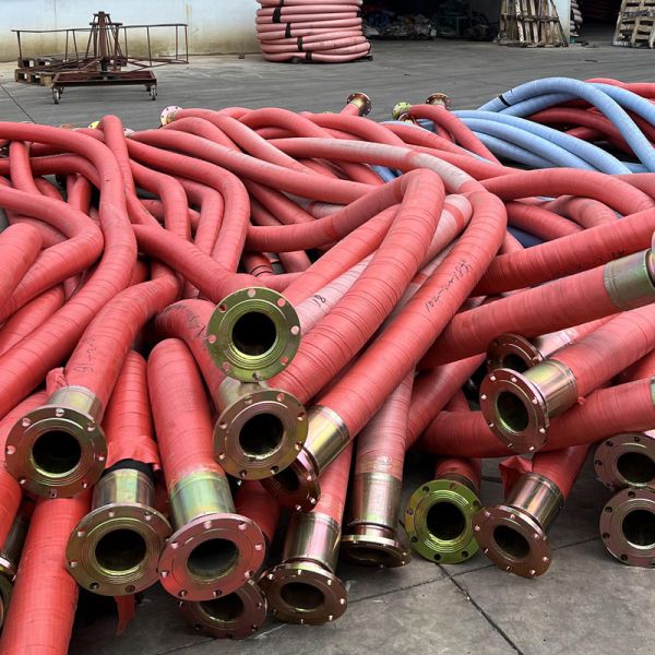 Abrasion Resistance Floating Dredge Pipe Lightweight Flexible Dredge Hose 11.8m