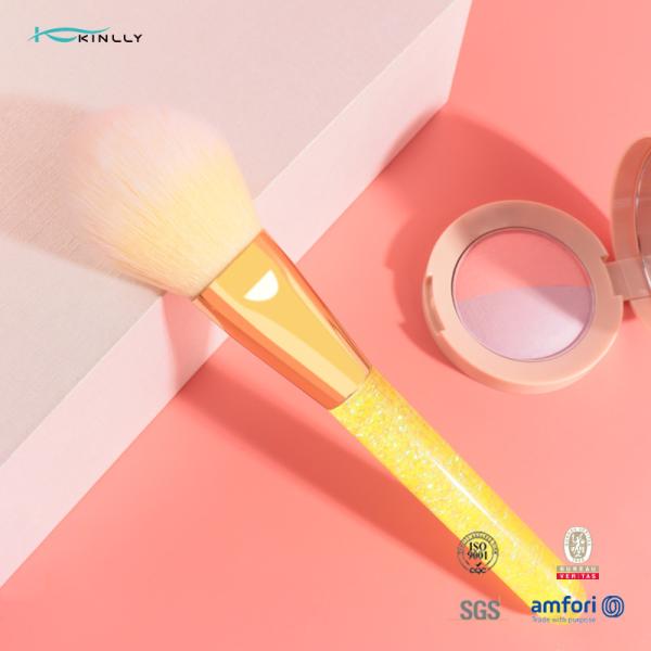 As cerdas sintéticas de Crystal Handle Makeup Brushes Premium pulverizam o ocultador