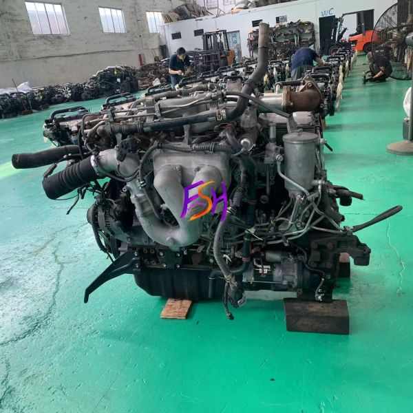 Isuzu 6UZ1T 6-cylinder Turbocharged Diesel Engine Assembly with 7.8 liters Displacement for Trucks and Buses