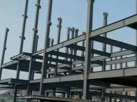 Construction de bâtiments commerciaux en acier, entrepôt en acier sur mesure.