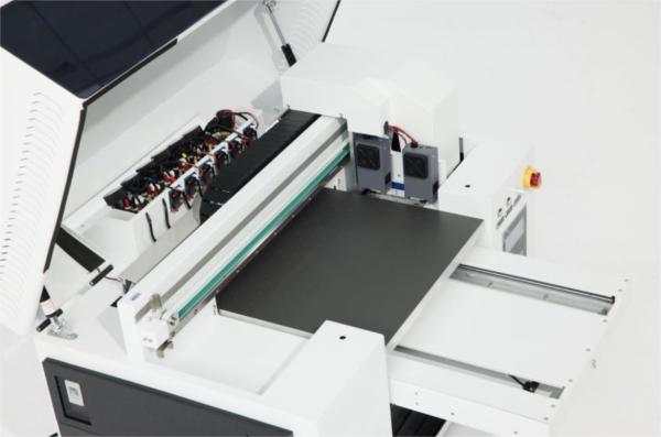 Small Footprint Double Head XP600 UV Ink DTF Printer for Mass Production of Phone Cases